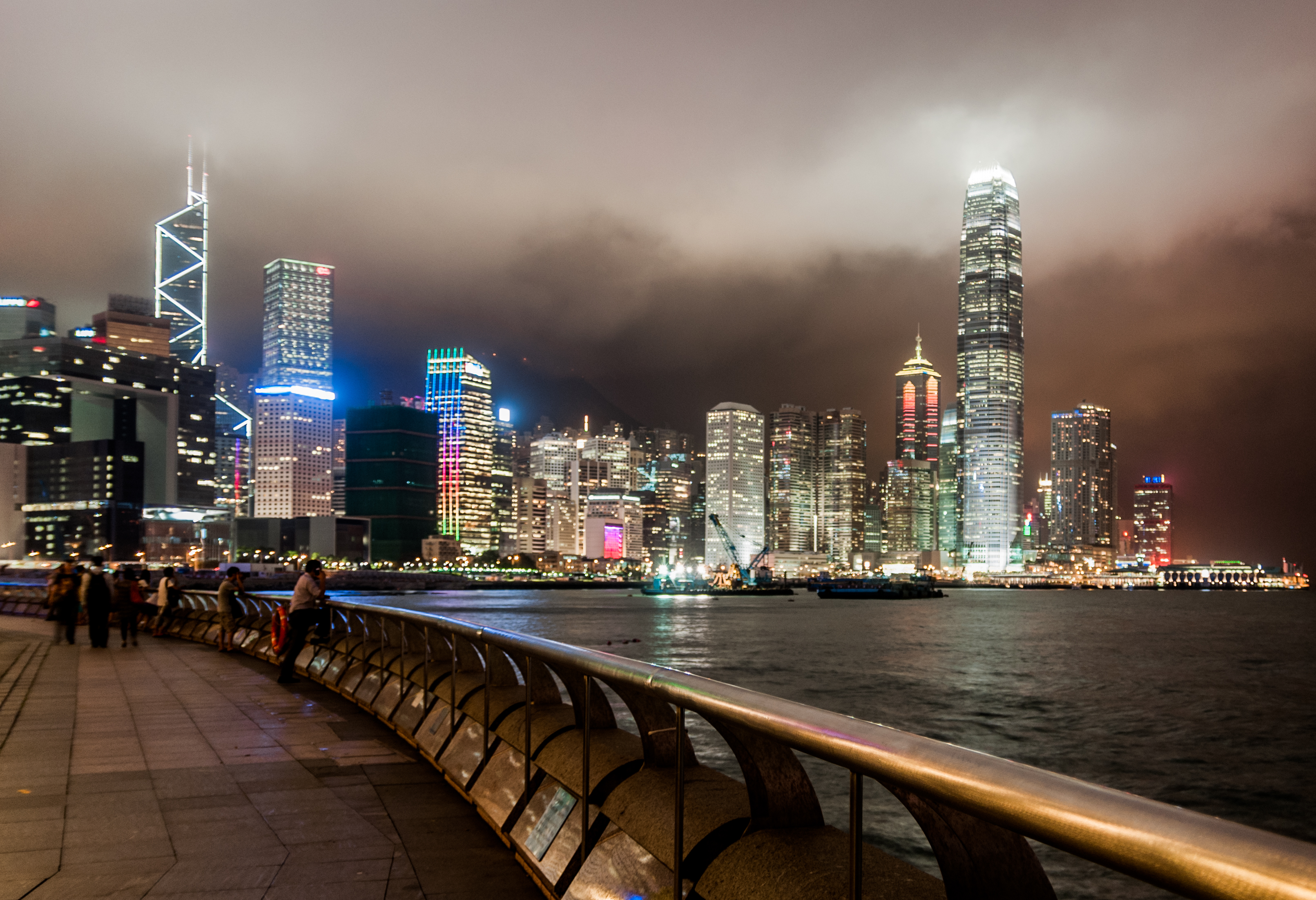 香港维多利亚港与城市天际线